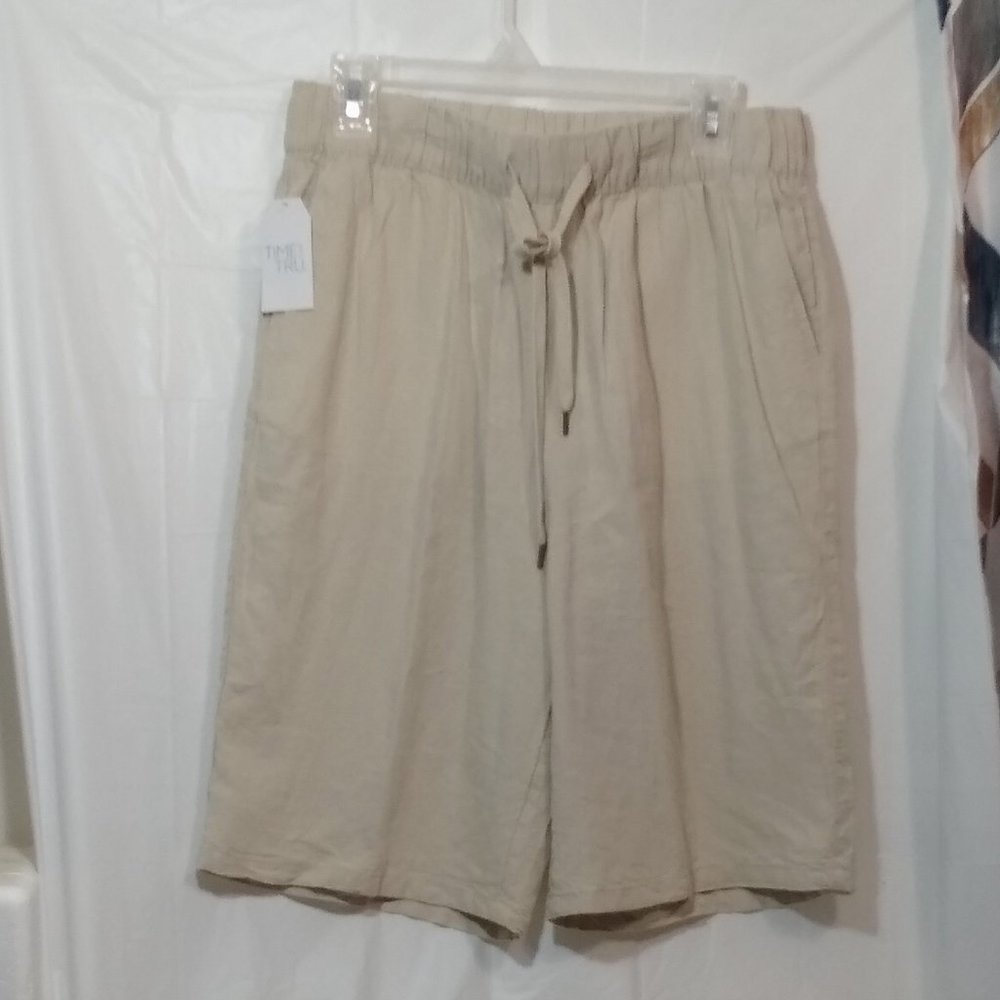 Linen Blend Beige Bermuda Shorts from Time & Tru Size Medium